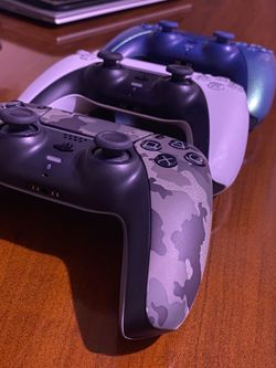 PS5 Controllers (Almost New)