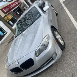 2011 BMW 528i