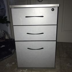 3 Drawer Filing Cabinet No Key