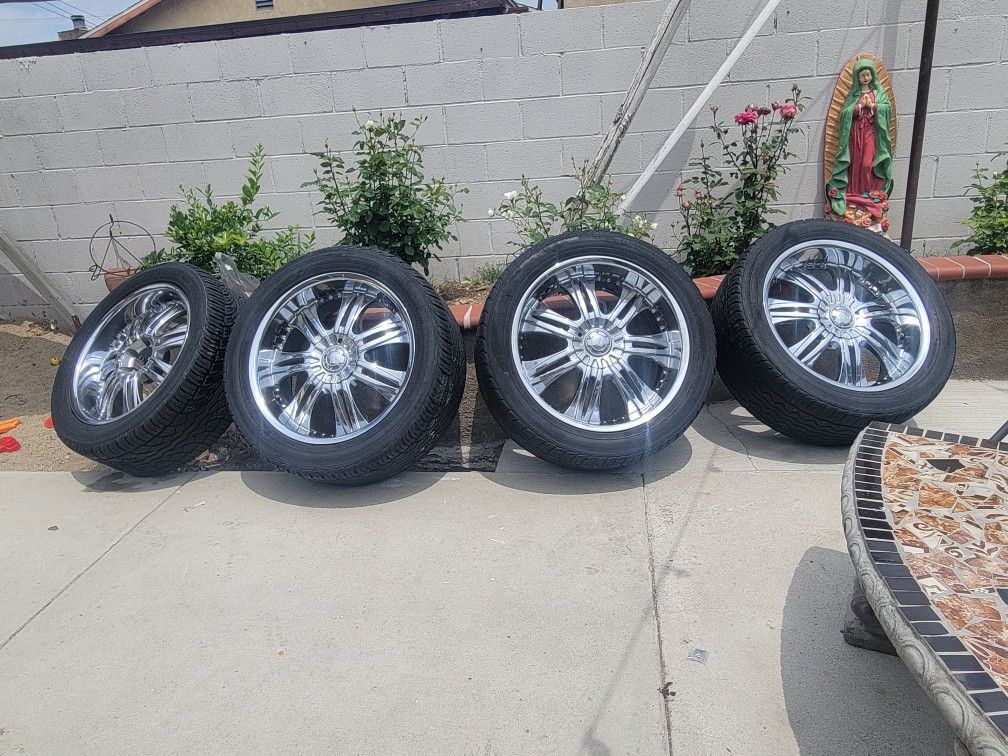 Set Of 4 Rims And Tires 22" for Sale in Fontana, CA OfferUp