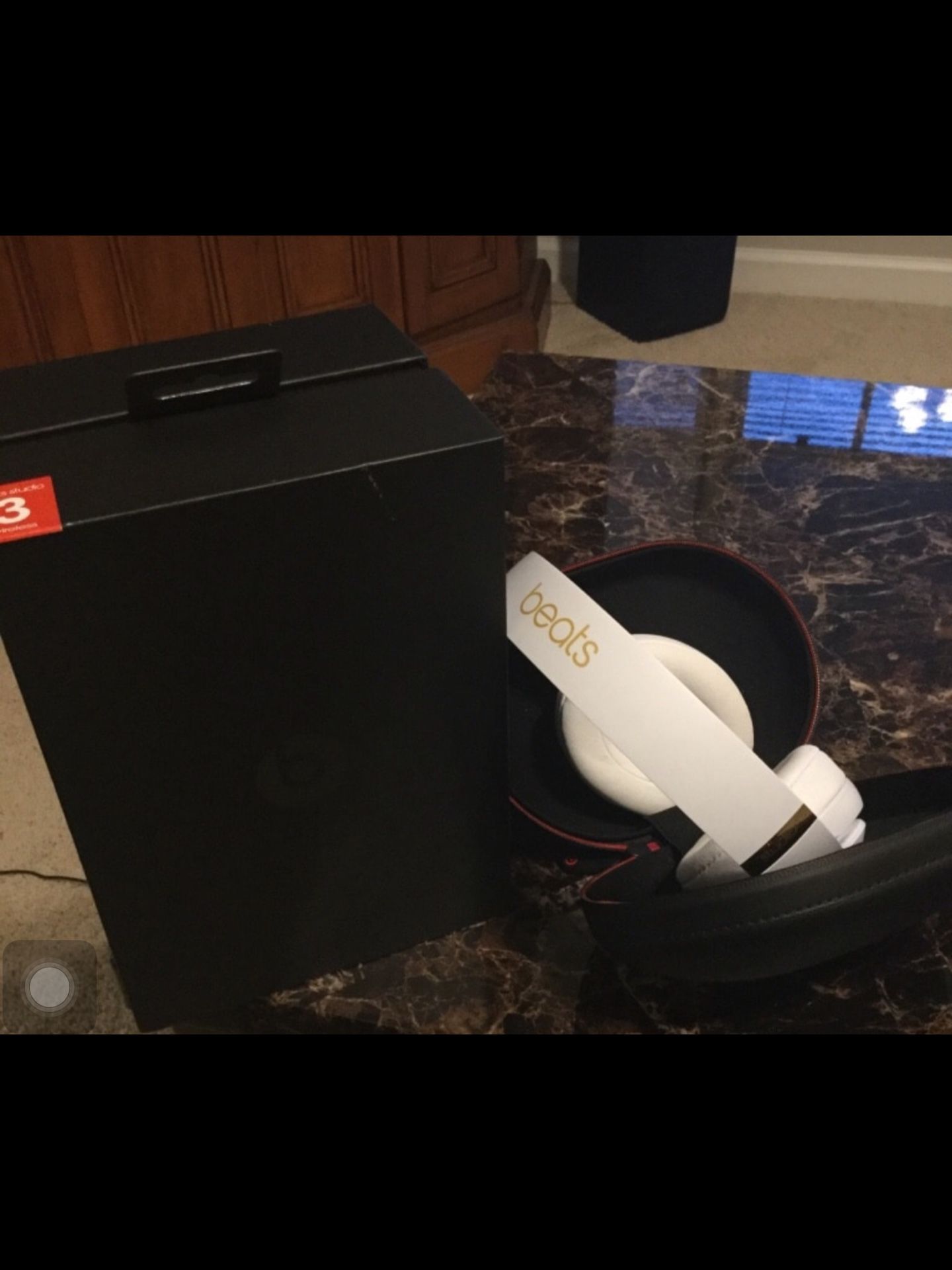 Beats Studio 3 Wireless (White, everything included)