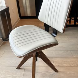 Stylist Office Chair 
