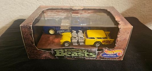 BAUR'S BEASTS " GO-MAD " & " TORQUED OFF " 1/64 100% HOT WHEELS  2 CAR SET