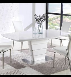 White EXTENDABLE Glass table