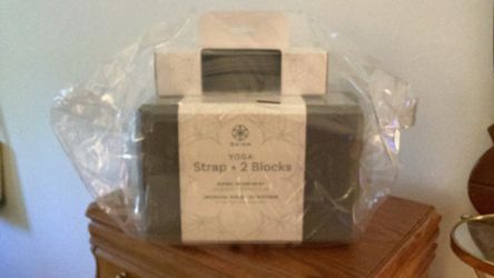 Gaian Yoga Blocks with strap