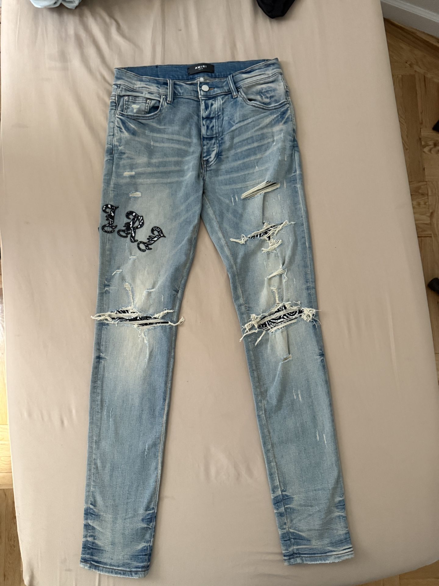 Amiri Jeans
