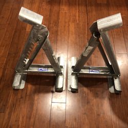 Ladder Jacks Set (Excellent Condition)