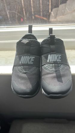 Kids Nike size 9 Kids