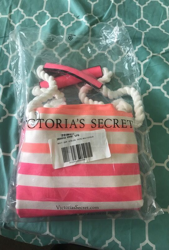 VICTORIA SECRET BEACH BAG