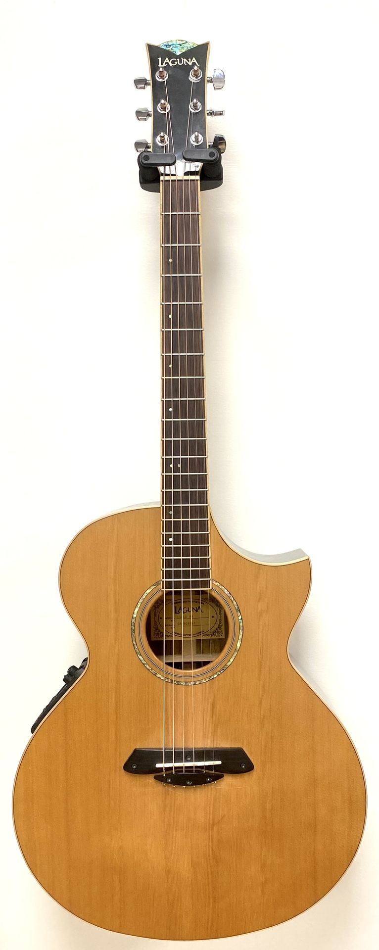 🎸 Laguna LG6CE-RW Acoustic/Electric Guitar – Excellent Condition