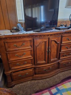 Queen Bedroom Set