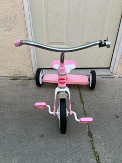 RADIO FLYER TRICYCLE