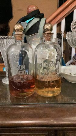 Antique T,   C , weathon apothecary vintage glass bottles  original   1 litter  bottles   Each 30 or both 50
