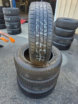 225/65/17 continental 4 used tire for sale