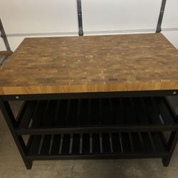 Cutting Block Bar With 2 Short Stools