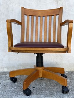 Study chair