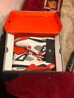 AJ4 fire red slight used