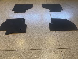 Brand New Chevrolet Tahoe Floor Mat Set