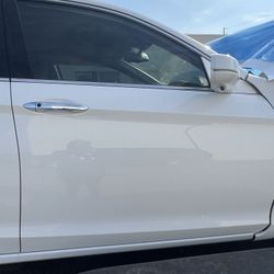 13-17 honda Accord front right door part