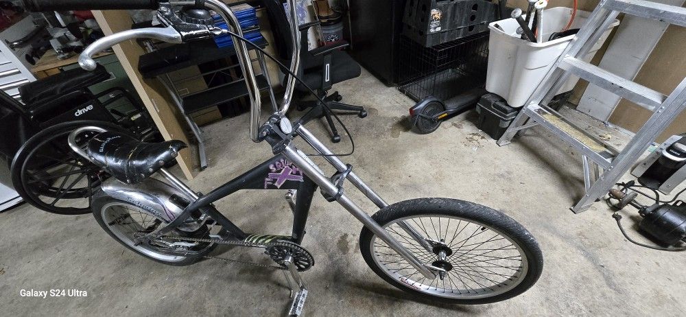 Schwinn Stingray OCC Chopper Bike $400 - www.joarbit.com Schwinn Stingray OCC Chopper Bike $400 - www.joarbit.com