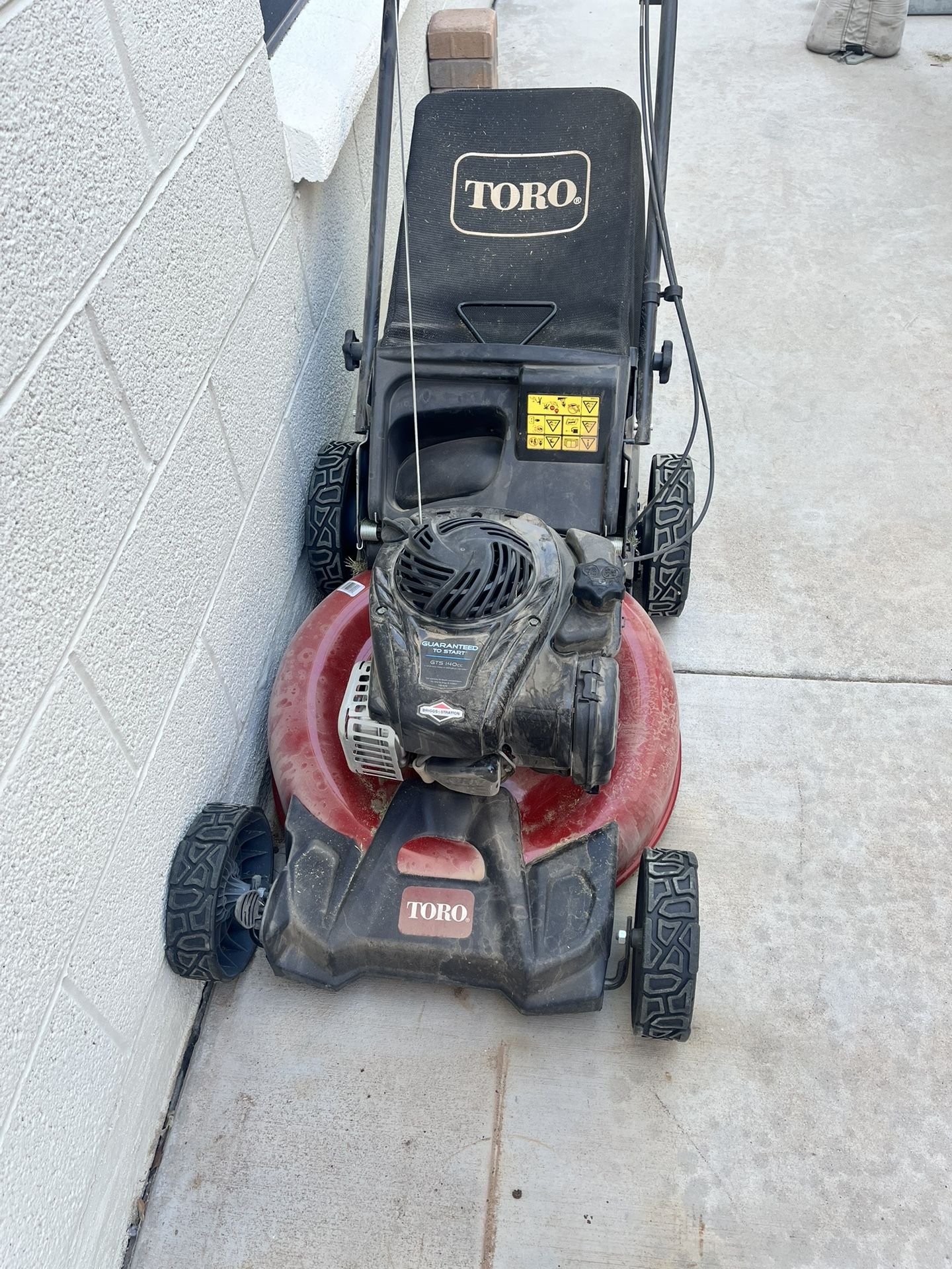 Toro Lawn Mower/Lawn Equipment