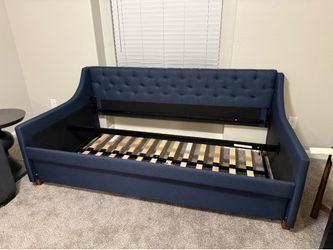 Daybed with Trundle