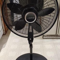 Lasko 23" Stand Fan