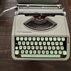 Hermes Rocket Typewriter