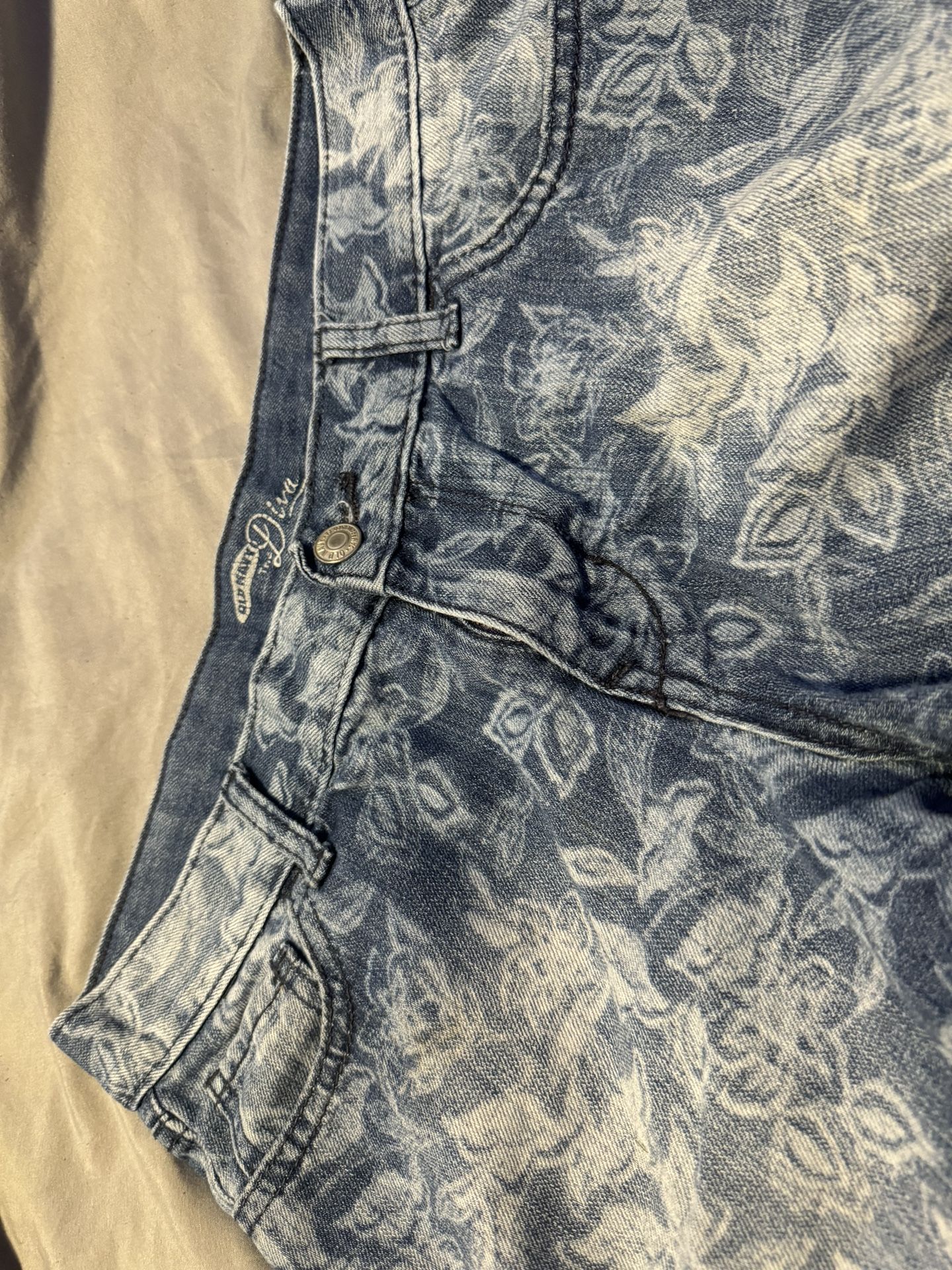 Old Navy Diva Shorts