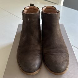 Brown bootie Size 8.5