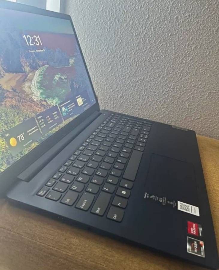 Lenovo IdeaPad Notebook