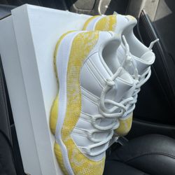 Jordan Low 11 Snakeskin 
