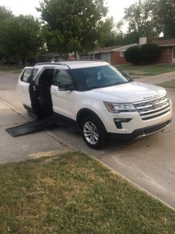 2016 Ford Explorer handicap