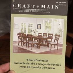 8 Chair Dinning Table 