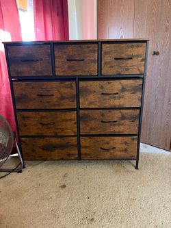 9-Drawer Dresser with Metal Frame