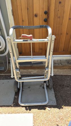 Table saw stand