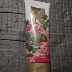 New Bath & Body Works Brightest Bloom Ultimate Hydration Body Cream 8 oz