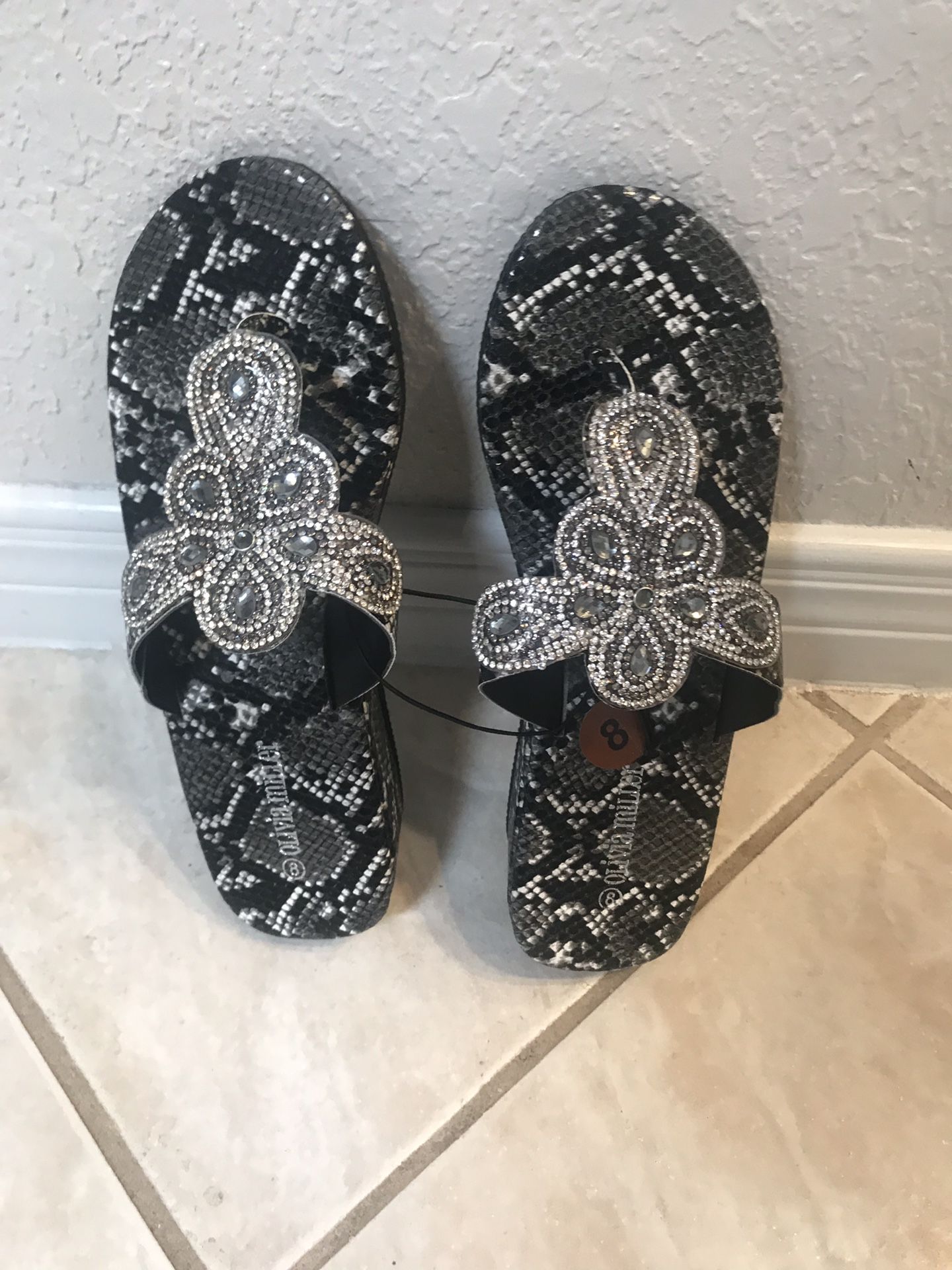 Nice sandals brand new size 8
