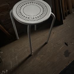 Stool/table 