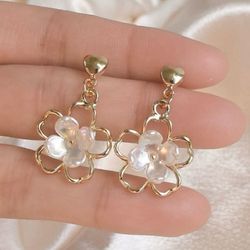 Chic Cream & Gold Double-Layered Hollow Floral S925 Eardrops