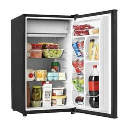 Galanz GLR33MBKE23 3.3 Cu ft Single Door Mini Fridge, Black