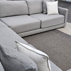 FREE DELIVERY!!! Crate & Barrel "Gather" 3pc Sectional Couch ($5K Retail...60% OFF!!!)
