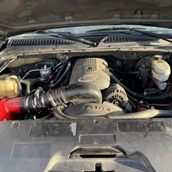 03 gmc Yukon 4.8l v8