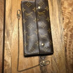 Authentic Vintage Rare Louis Vuitton Bi-Fold With Gold Chain
