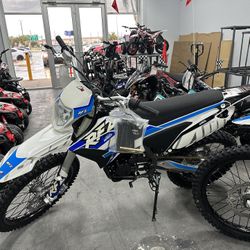 RFZ 250CC Thunder Dirt Bike! Finance For $150 Down Payment!!