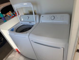 LG Washer & Gas Dryer Set – Purchased December 2024 – $600 OBO