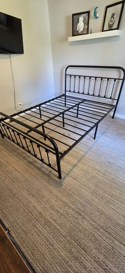 Queen Sized Bed Frame