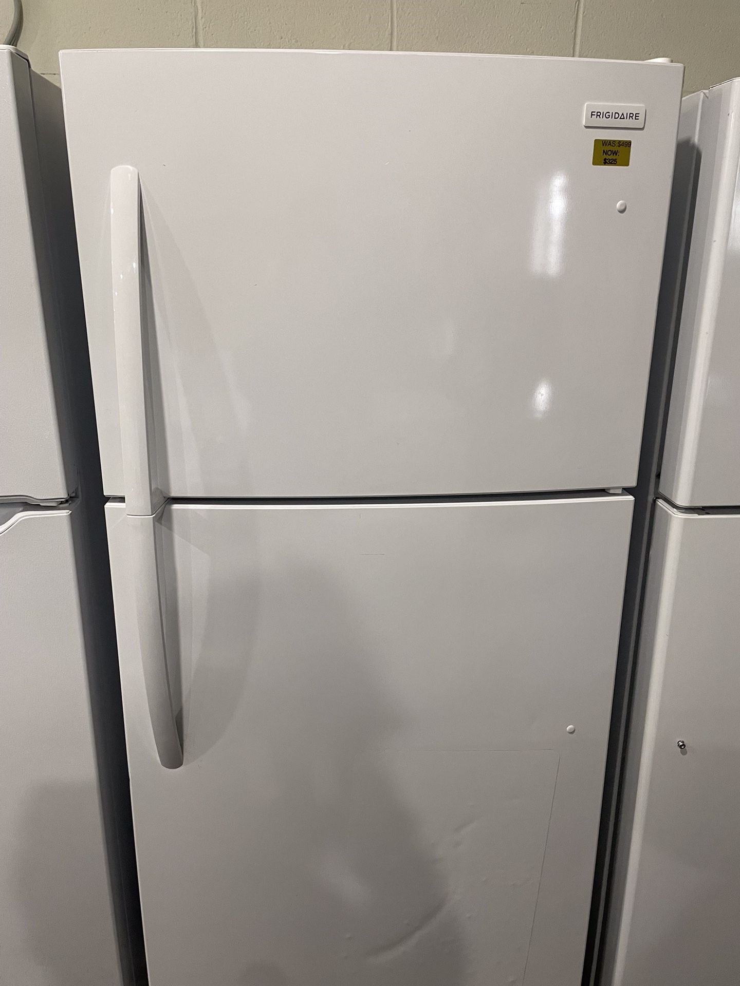 Frigidaire Top And Bottom Refrigerator