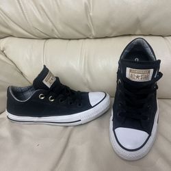Women’s Converse 