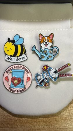 🐱 Collectible Enamel Pins – Cute & Retro Designs 🔪